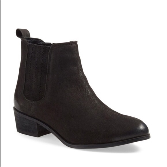Steve Madden Shoes - Steve Madden ‘Nylie’ Chelsea Booties
